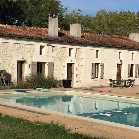 Maison Perigord Vert Piscine Et Spa La Roche-Chalais Exteriör bild