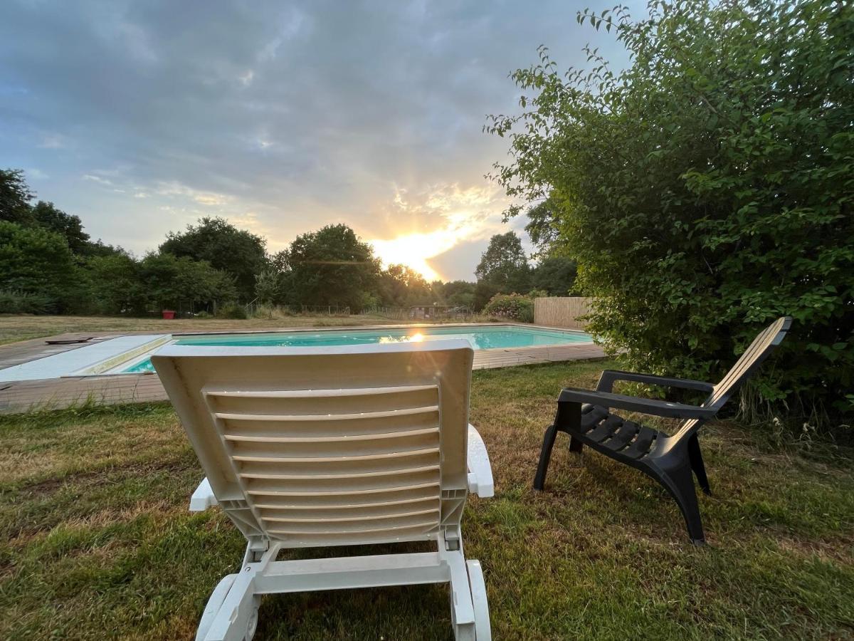 Maison Perigord Vert Piscine Et Spa La Roche-Chalais Exteriör bild